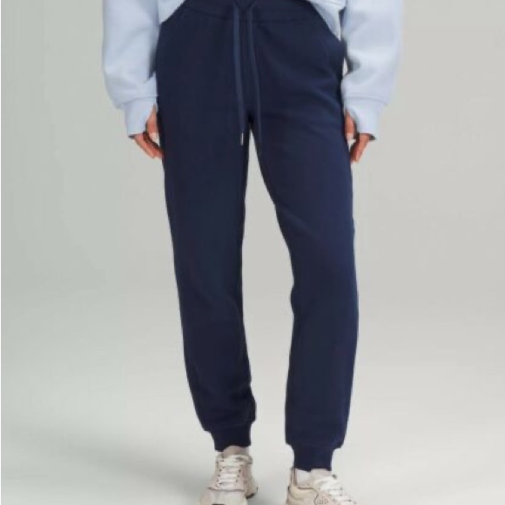 NWT Lululemon Night Sea Scuba Joggers